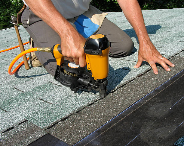 Best Residential Roofing Contractor  in Sullivan, IL